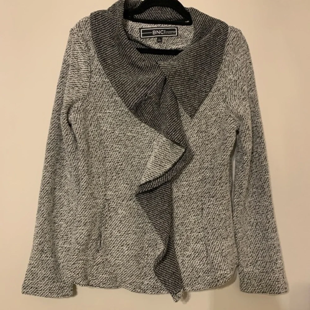 BNCI by blanc noir sweater jacket